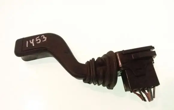 Opel Corsa B Wiper control stalk 90124931