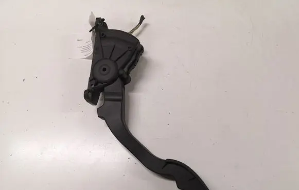 Ford Focus C-MAX Accelerator throttle pedal 3M519F836CF 6PV00864109 0WC95YE