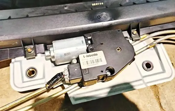 Sunroof motor/actuator