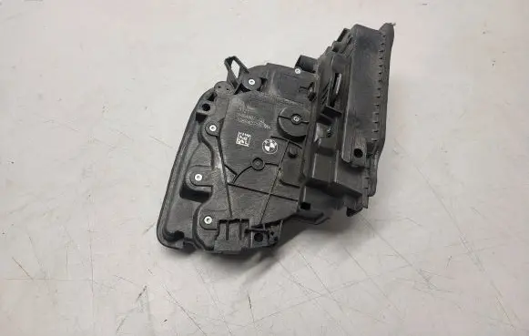 BMW X5 G05 Front door lock 9464887