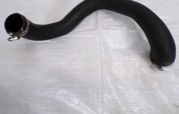 Ford Focus Intercooler hose/pipe FV41-6F072-AE