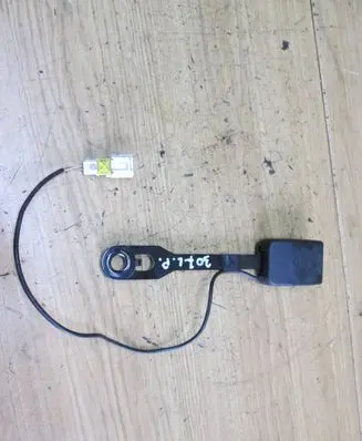 Peugeot 307 Front seatbelt buckle