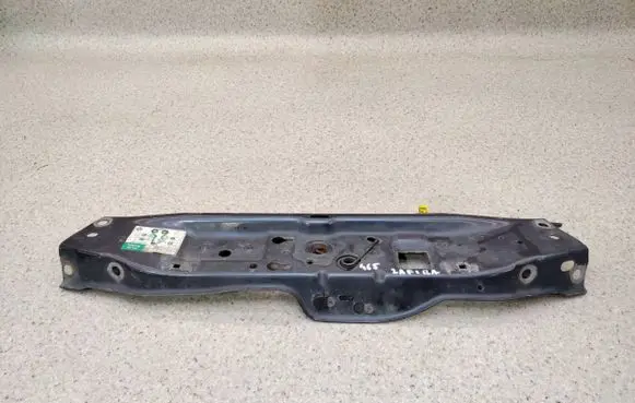 Opel Zafira B Radiator support slam panel 13264083