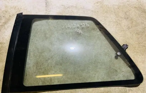 Mazda 323 Rear side window