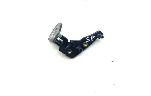 Jaguar XE Fender mounting bracket GX7316290AD