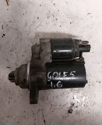 Volkswagen Golf V Starter motor 0986020210
