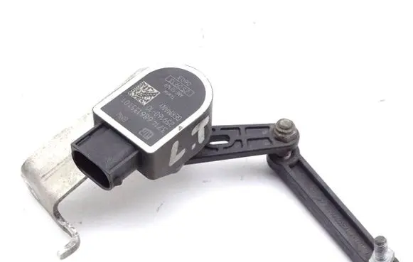 BMW 6 F12 F13 Headlight/headlamp level sensor 686135101