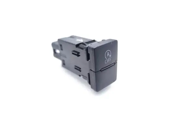 Toyota Hilux VIII Engine start stop button switch M83558