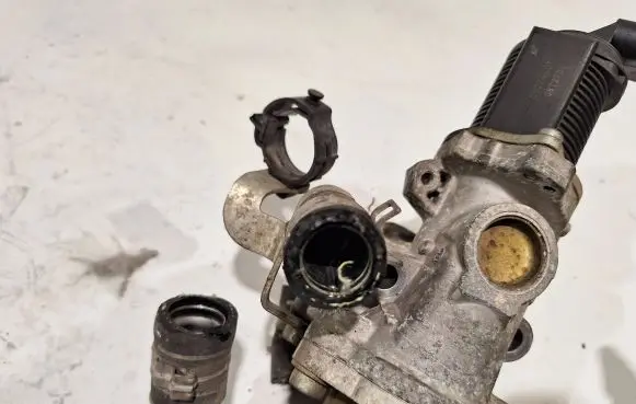 Fiat Grande Punto EGR valve 55197846