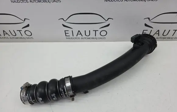 Intercooler hose/pipe