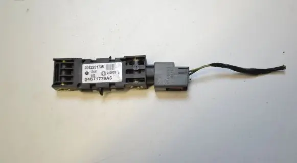Jeep Grand Cherokee (WK) Airbag deployment crash/impact sensor 04671779AC