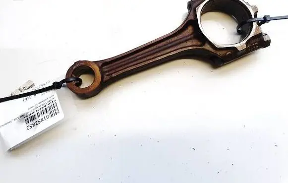 Volkswagen Golf IV Connecting rod/conrod 