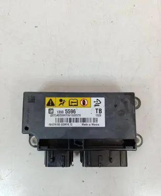 Opel Insignia A Airbag control unit/module 13505596 AS5596T091320576