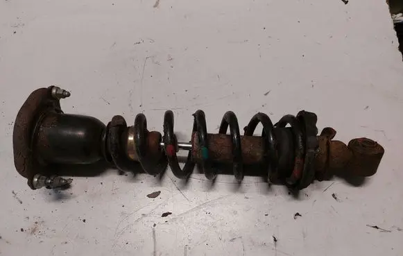 Toyota Avensis T250 Rear shock absorber with coil spring 