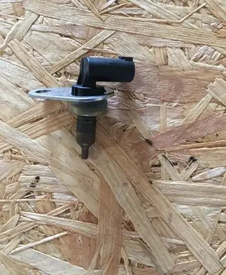 Coolant temperature sensor