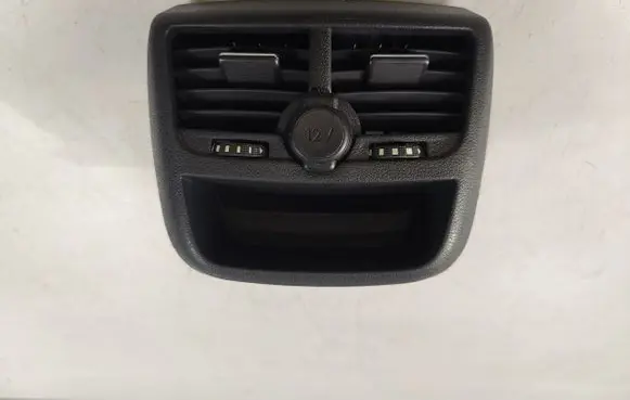 Rear air vent grill