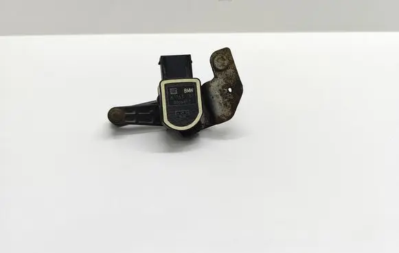 BMW 5 E60 E61 Rear air suspension level height sensor 6752797 675279701 37146752797