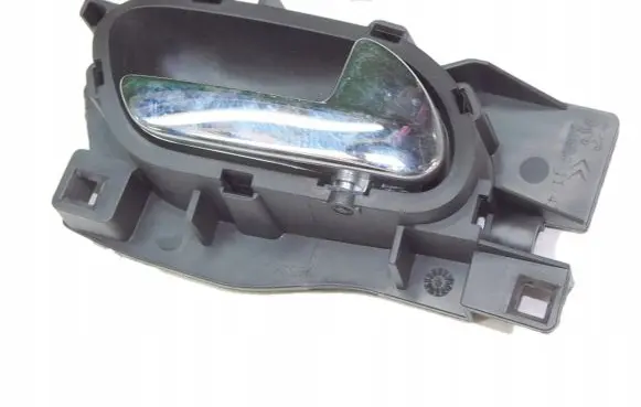Peugeot 407 Front door interior handle