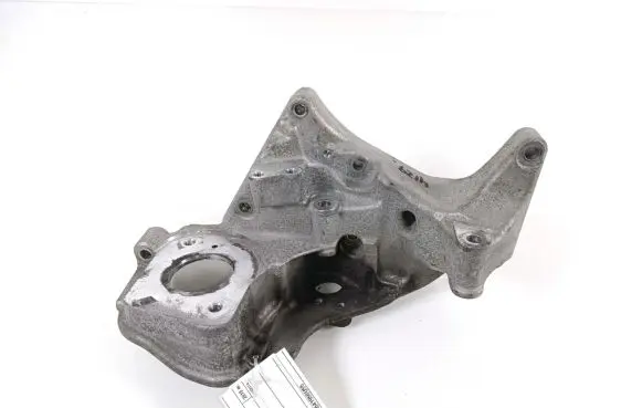Volvo V60 Generator/alternator bracket 31480996