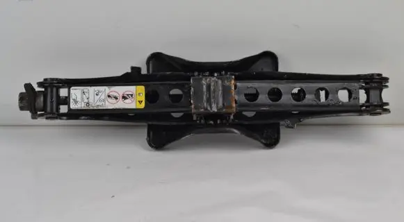 Chrysler Sebring (JS) Lift Jack 04766160AB 86364D