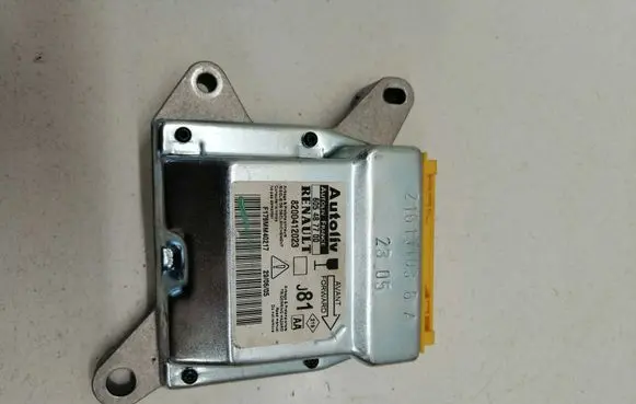 Renault Espace - Grand espace IV Airbag control unit/module 605487700 8200412023