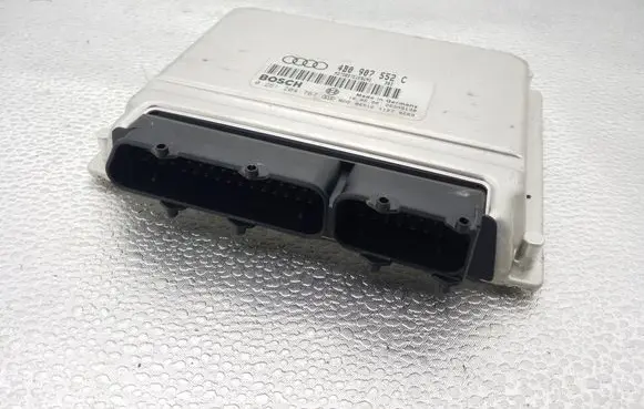 Audi A6 S6 C5 4B Engine control unit/module ECU 4B0907552C 0261204767