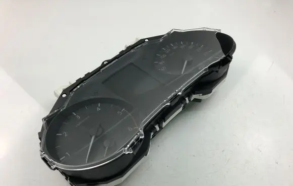 Nissan Pulsar Speedometer (instrument cluster) 3ZN0A
