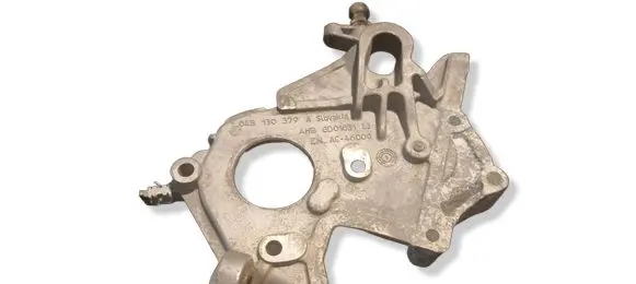 Skoda Kodiaq Fuel pump bracket 04B130379A
