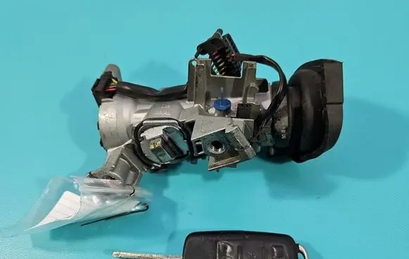 Seat Leon (1P) Ignition lock 1K0905851B IMPRK1572975