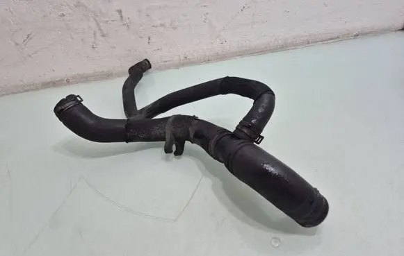 Skoda Fabia Mk2 (5J) Engine coolant pipe/hose 