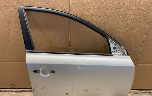KIA Ceed Front door