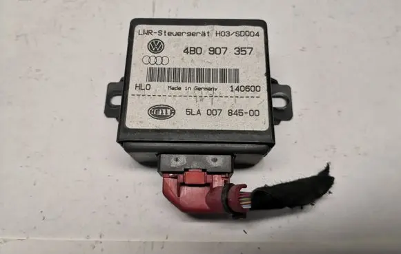 Audi A6 S6 C5 4B Light module LCM 4B0907357 5LA00784500 140600