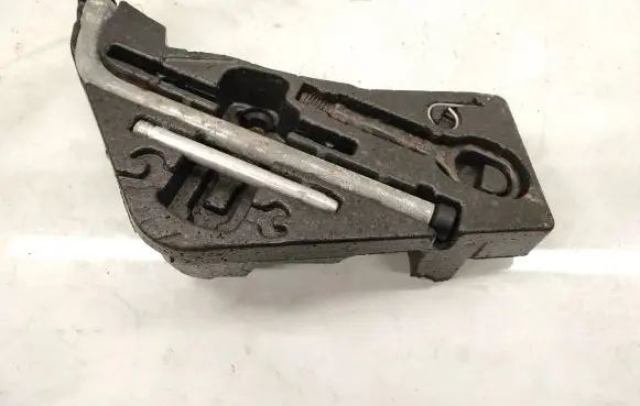 Audi Q7 4L Tool set 4L0012113E