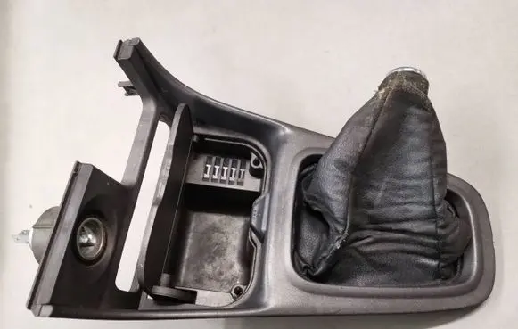 Nissan Almera N16 Cup holder front 