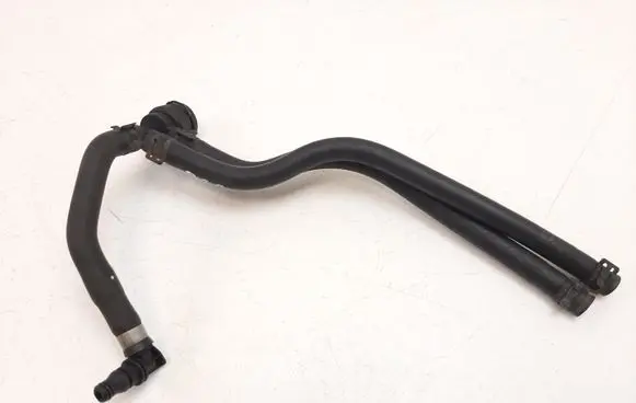 Mercedes-Benz E W212 Engine coolant pipe/hose A2125010725