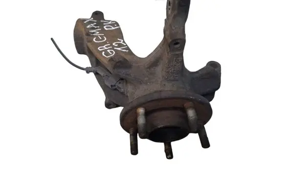 Front wheel hub