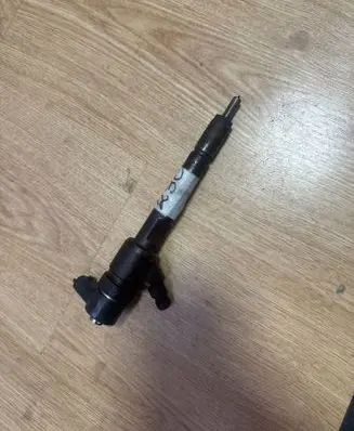 Fiat Punto (188) Fuel injector 0445110183