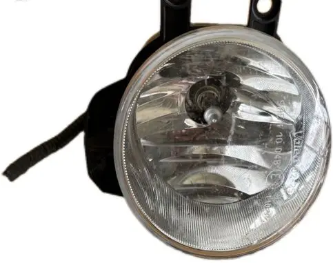 Toyota Avensis T270 Front fog light 8121002110