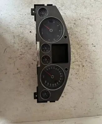 Volkswagen Phaeton Speedometer (instrument cluster) 3D0920881 6041490020 0263619102