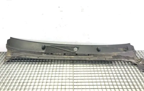 Wiper trim