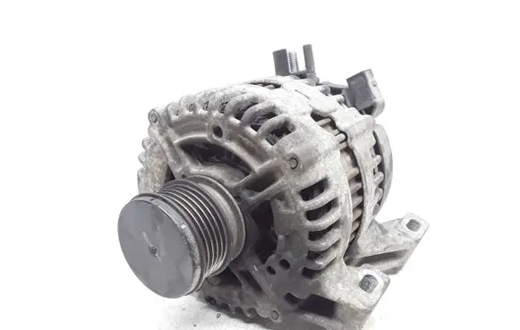 Volvo XC70 Generator/alternator 6G9N10300HD 0121615005