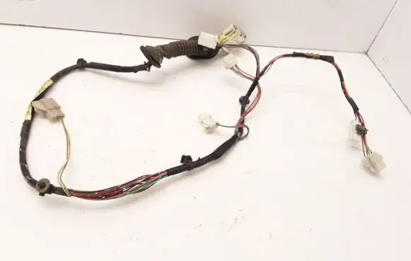 Mazda 626 Front door wiring loom GG2M67200E GG2M67200