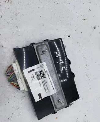 Lexus IS 220D-250-350 Door central lock control unit/module 8999053015 2325003260