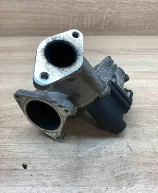 Volkswagen PASSAT B5.5 EGR valve 03G131501D 03G129637A