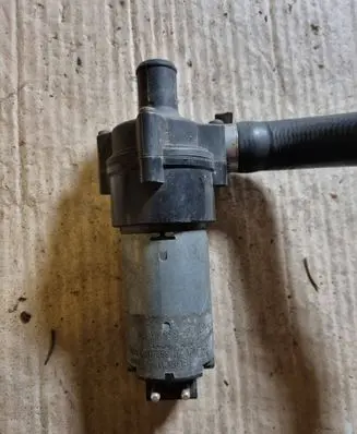 Mercedes-Benz C W202 Electric auxiliary coolant/water pump