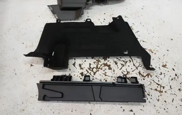 Opel Grandland X Trunk/boot side trim panel OPEGRABOC804429