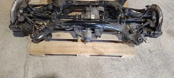 BMW 3 G20 G21 Rear axle beam with reductor 8837900 864792100 2210270331