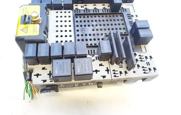 Volvo XC90 Fuse box set 30657428 08688434 3065742808688434