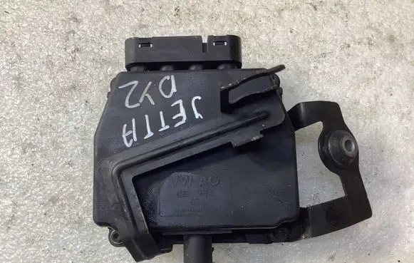 Volkswagen Jetta V Turbo solenoid valve 400434A 6Q0906625