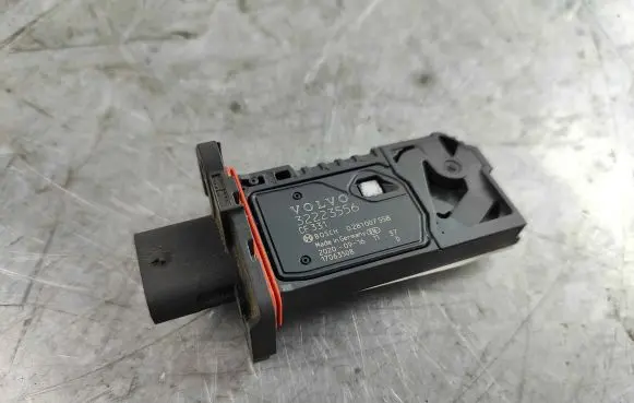 Volvo XC60 Mass air flow meter 32223556